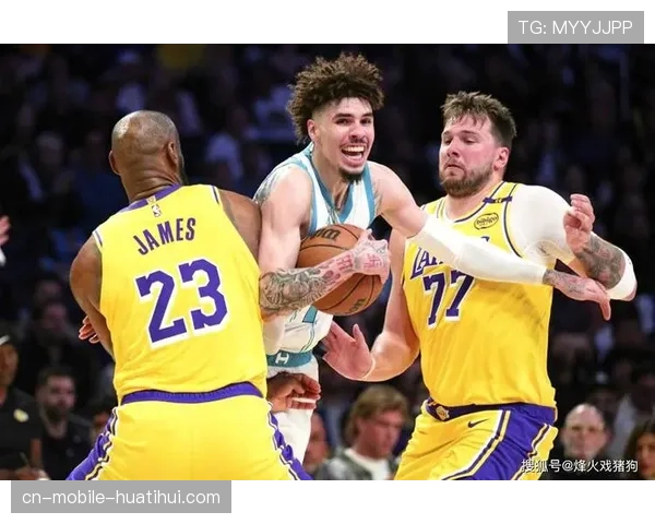 湖人詹东组合净效率垫底 持球核心功能重叠致球权分配失衡